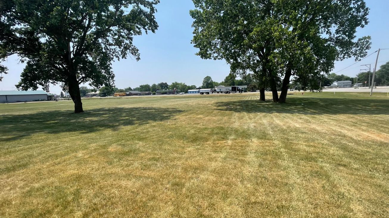 405 N 7th St, Kentland, IN 47951