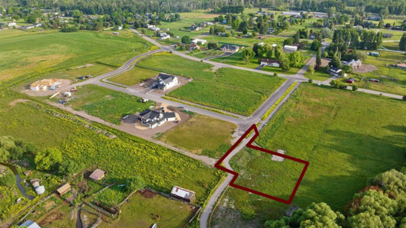 4 Sierra Dr, Easton, MA 02375