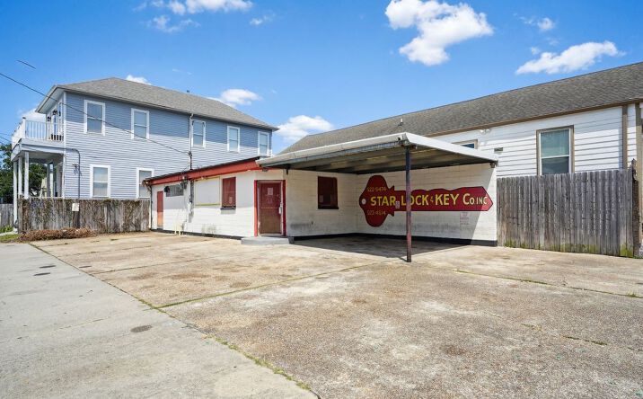 Pictures of Retail property located at 200 N Galvez St, New Orleans, LA 70112 for sales - image #1