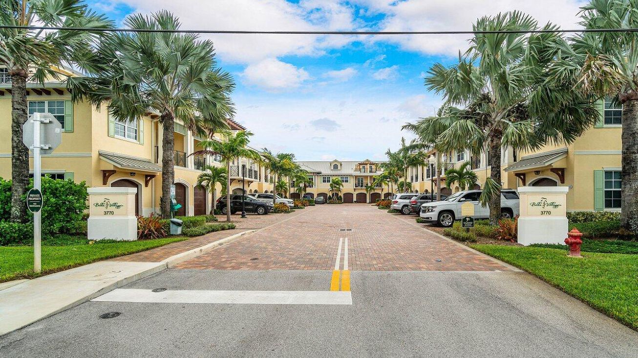 3770 County Line Road, Tequesta, FL 33469