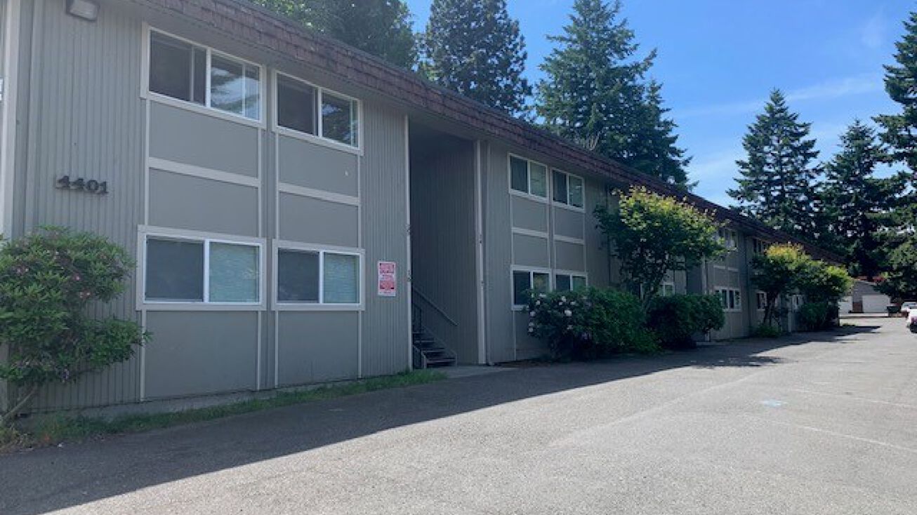 4401 76th Ave W, University Place, WA 98466