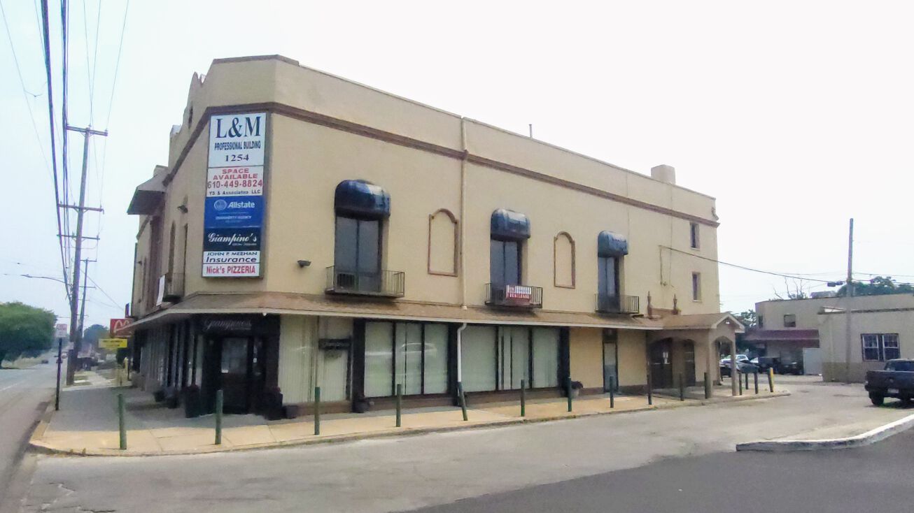 1254 West Chester Pike, Havertown, PA 19083