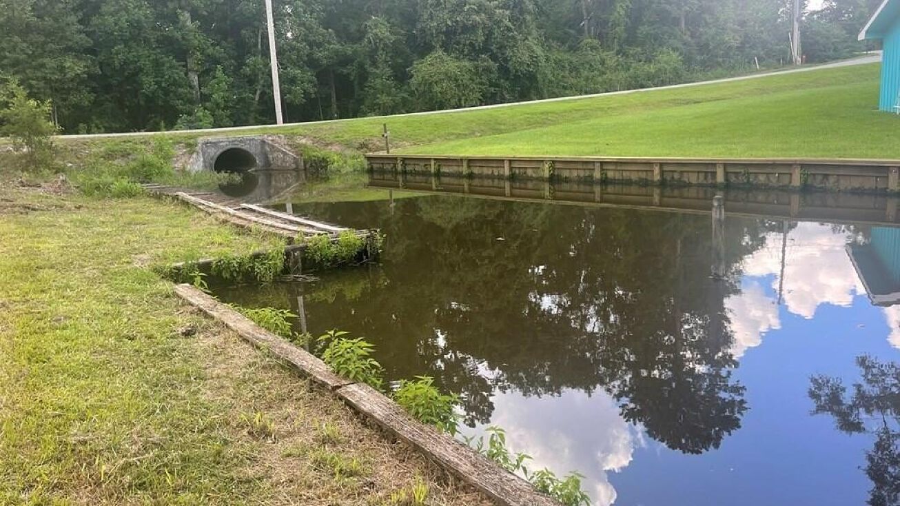 902 E Lakeshore Dr, Carriere, MS 39426 Land for Sale 902 E