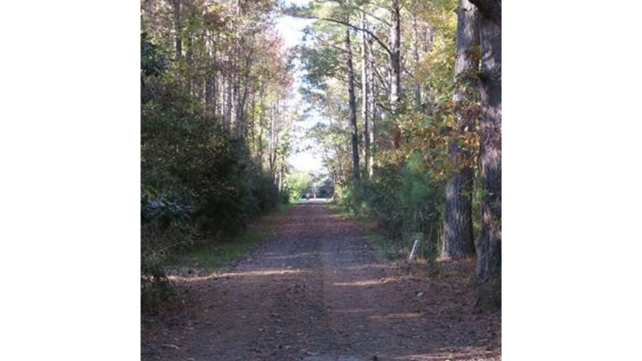 2318 Seaford Rd, Seaford, VA 23696