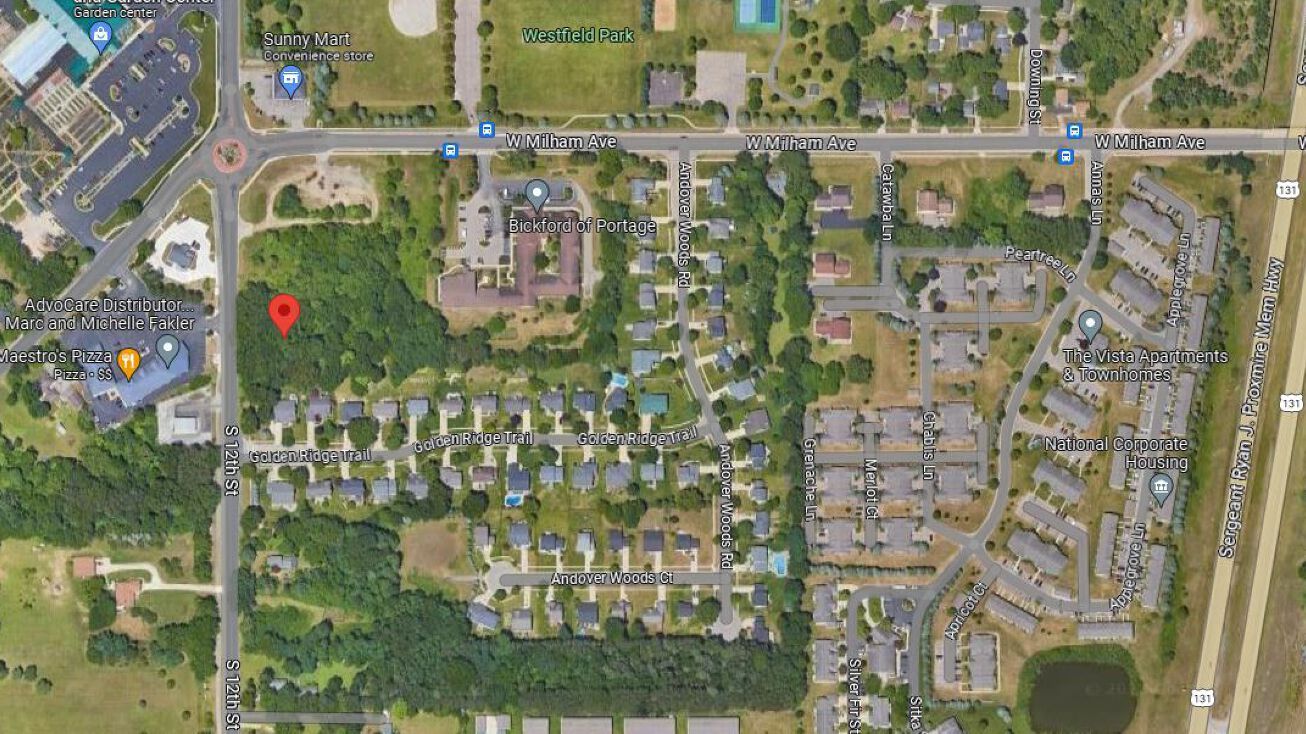 6035 S 12th St, Portage, MI 49024