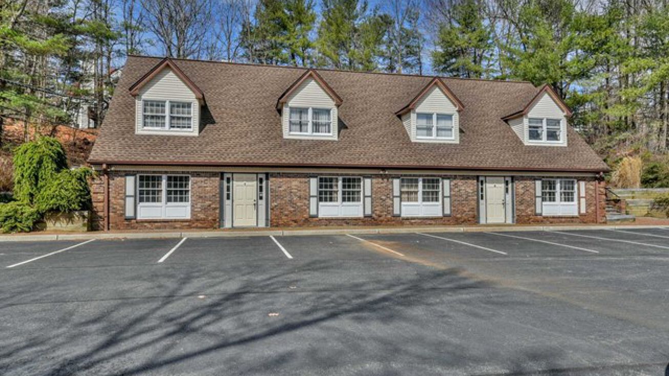 5701 Berkshire Valley Rd, Jefferson, NJ 07438