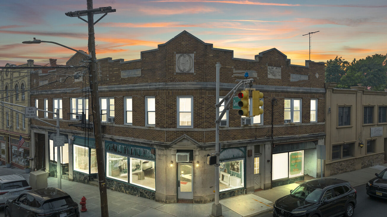 335 Passaic Ave, Nutley, NJ 07110