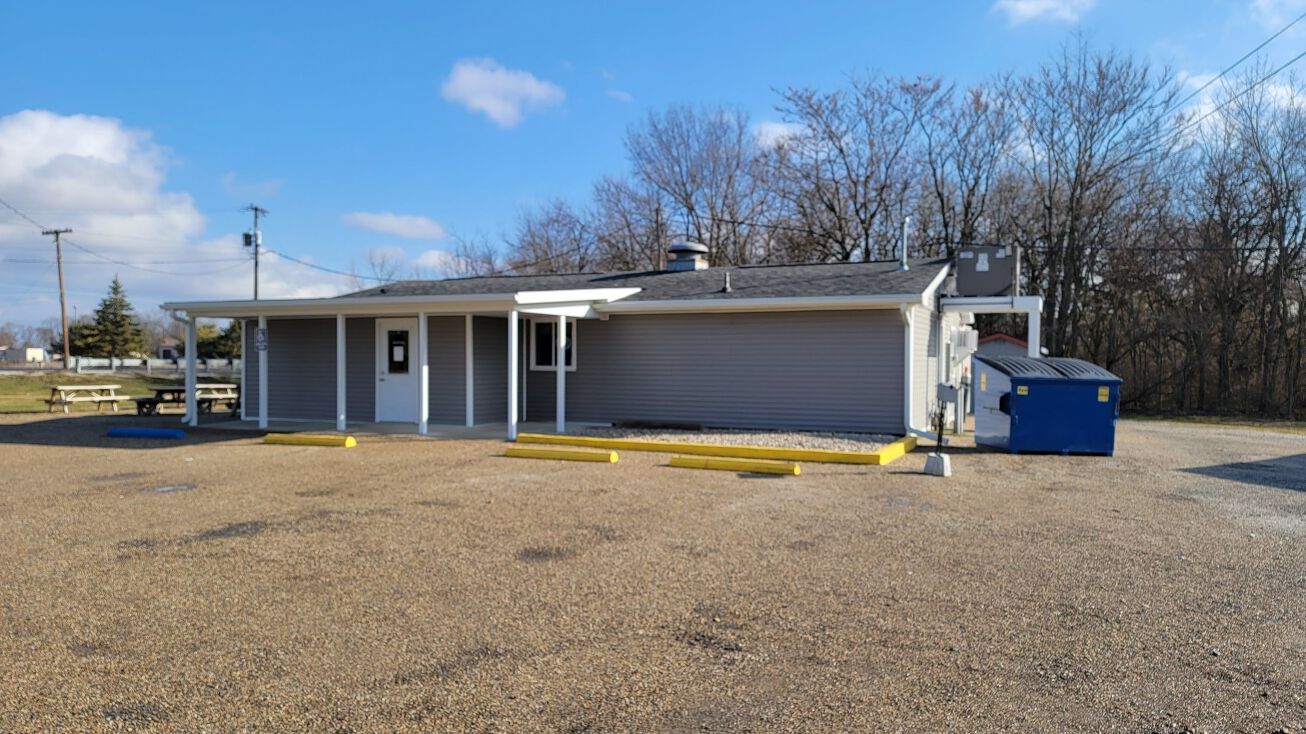 824 N Mill St, Fairmount, IN 46928