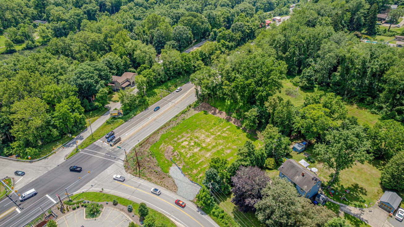 119 Willow Crossing Rd, Greensburg, PA 15601