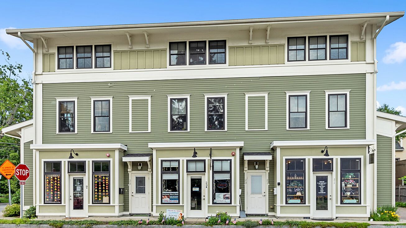 21 A Spruce St, Acton, MA 01720