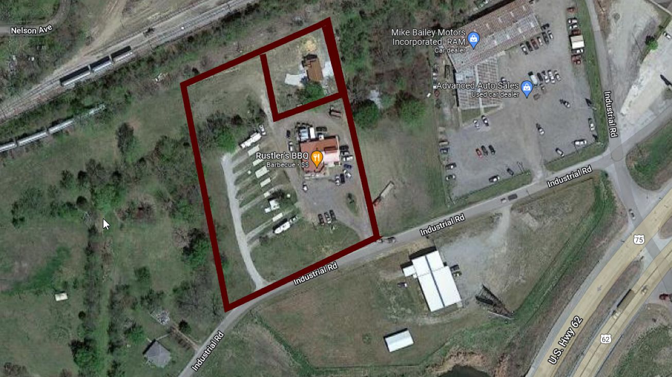 804 Industrial Rd, Henryetta, OK 74437