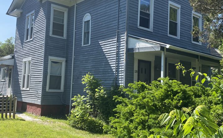 Pictures of Multifamily property located at 120 Emerson St, New Haven, CT 06515 for sales - image #1