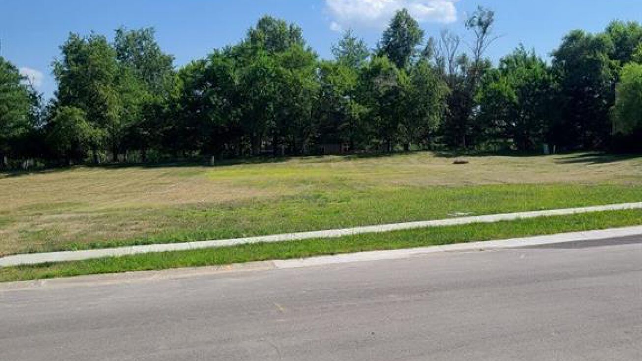 2105 Chateau Place, Raymore, MO 64083 Land for Sale 2105 Chateau Place