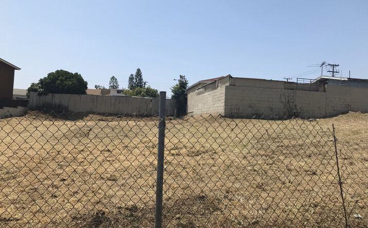 Pictures of Land property located at 4612 E 3rd St, East Los Angeles, CA 90022 for sales - image #1