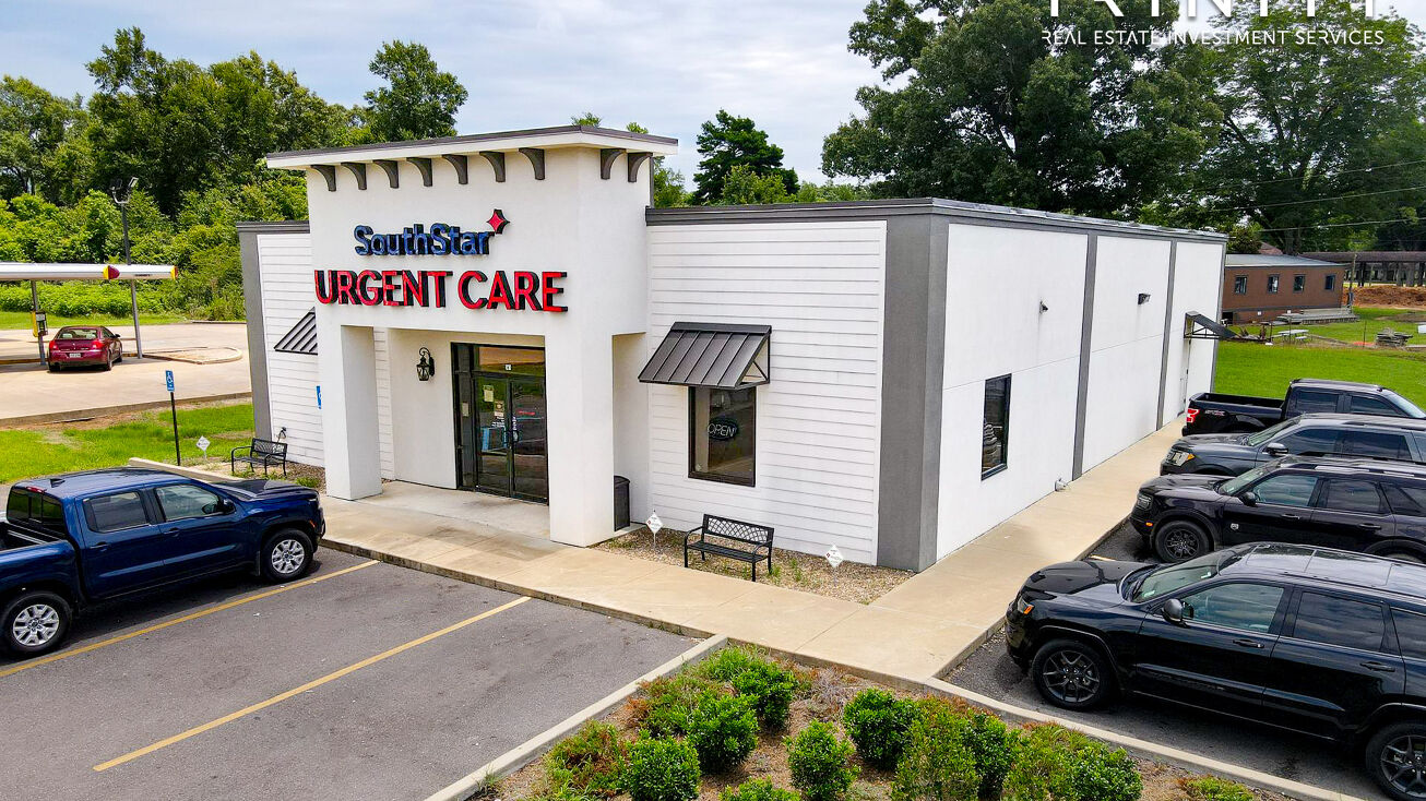 863 Tunica Dr E, Marksville, LA 71351