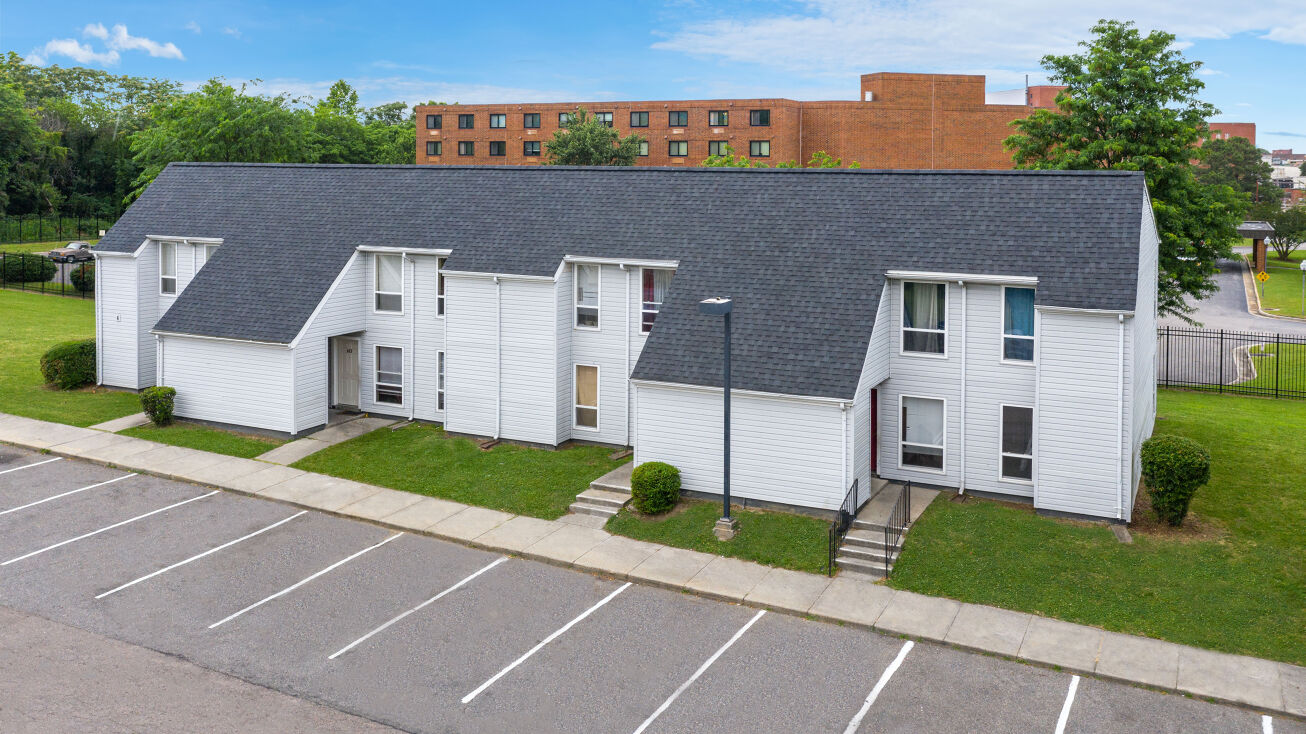 450 Van Buren Dr, Petersburg, VA 23803