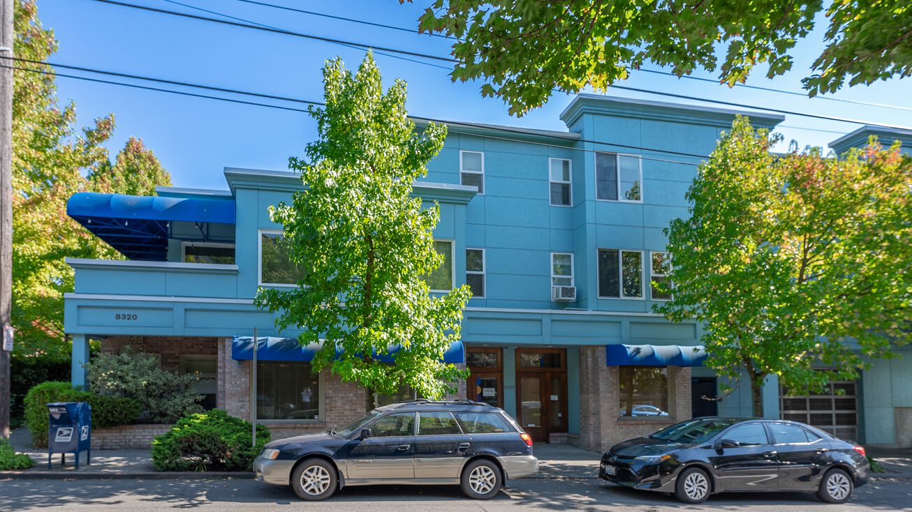 8320 5th Ave NE, Seattle, WA 98115