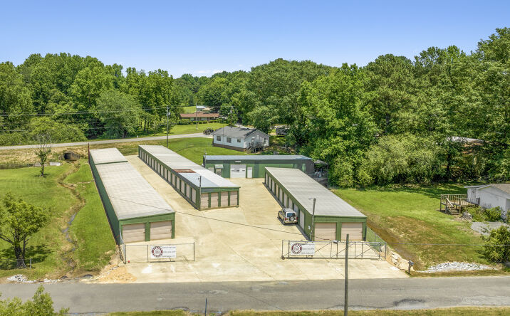 image of property at 109 S PINE DR Jasper AL 35504
