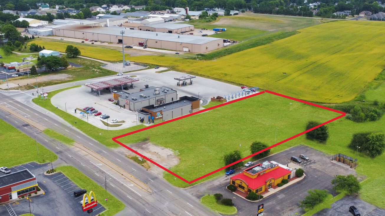 1331 Washington Rd, Washington, IL 61571