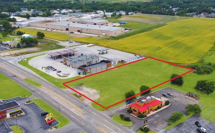 Pictures of Land property located at 1331 Washington Rd, Washington, IL 61571 for sales - image #1
