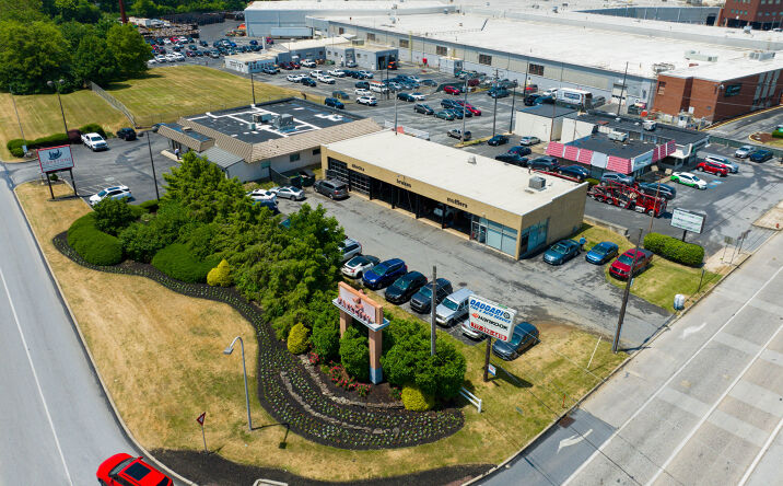 Pictures of Retail property located at 1464 Manheim Pike, Lancaster, PA 17601 for comps - image #1