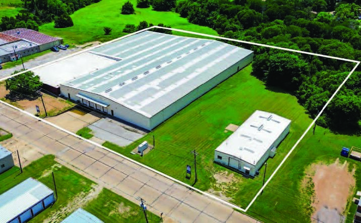 Pictures of Industrial property located at 2407 & 2411 N Preston Street, Ennis, TX 75119 for sales - image #1