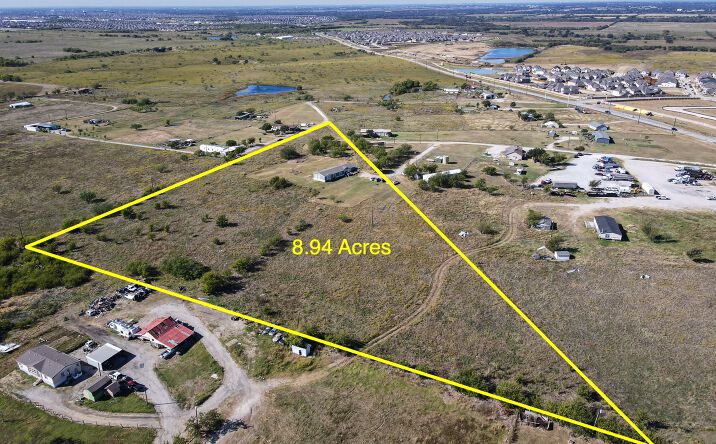 Pictures of Land property located at 5800 Private Rd 901, Celina, TX 75009 for sales - image #1