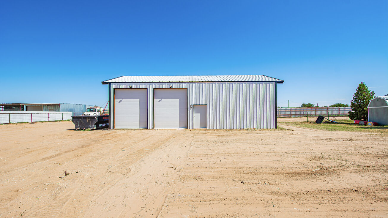 4047 Camelia Dr, Gardendale, TX 79758