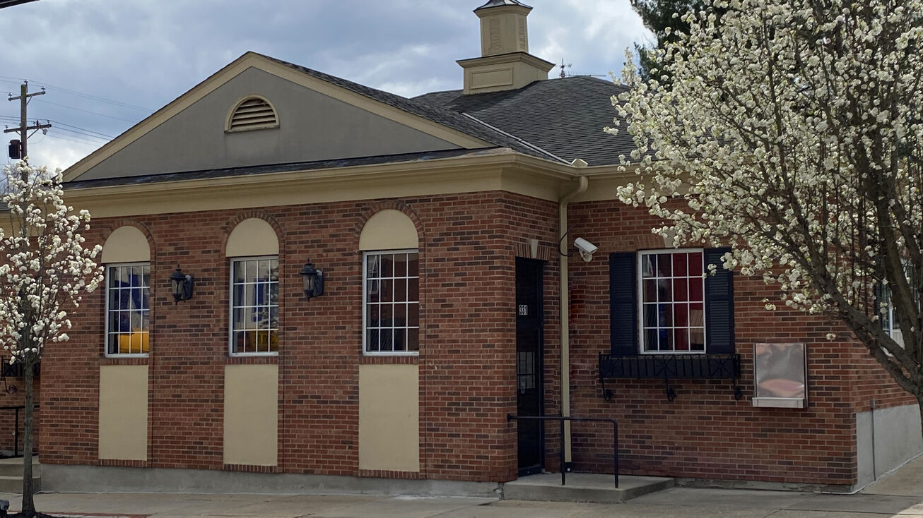 331 W Main St, Williamsburg, OH 45176