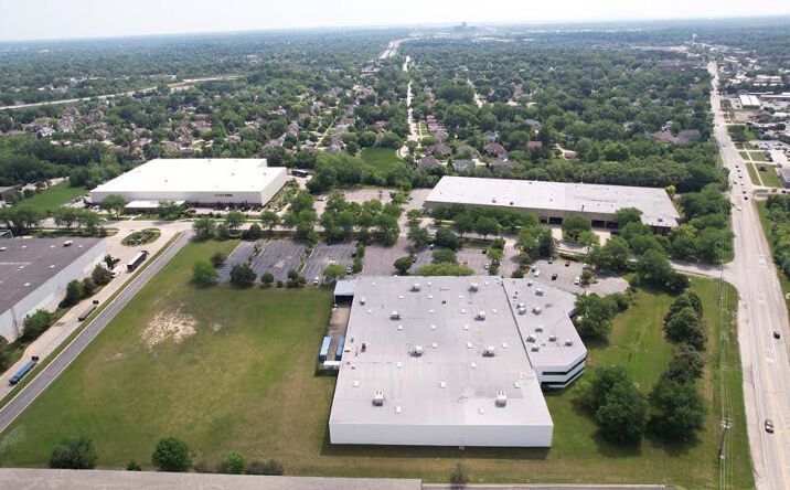 2050 Mitchell Blvd, Schaumburg, IL 60193 | Crexi.com