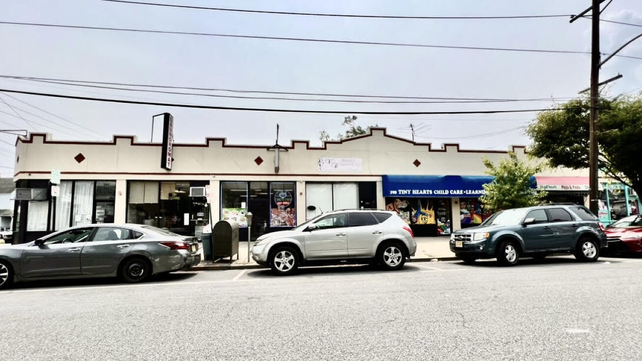 194 Midland Ave, Kearny, NJ 07032