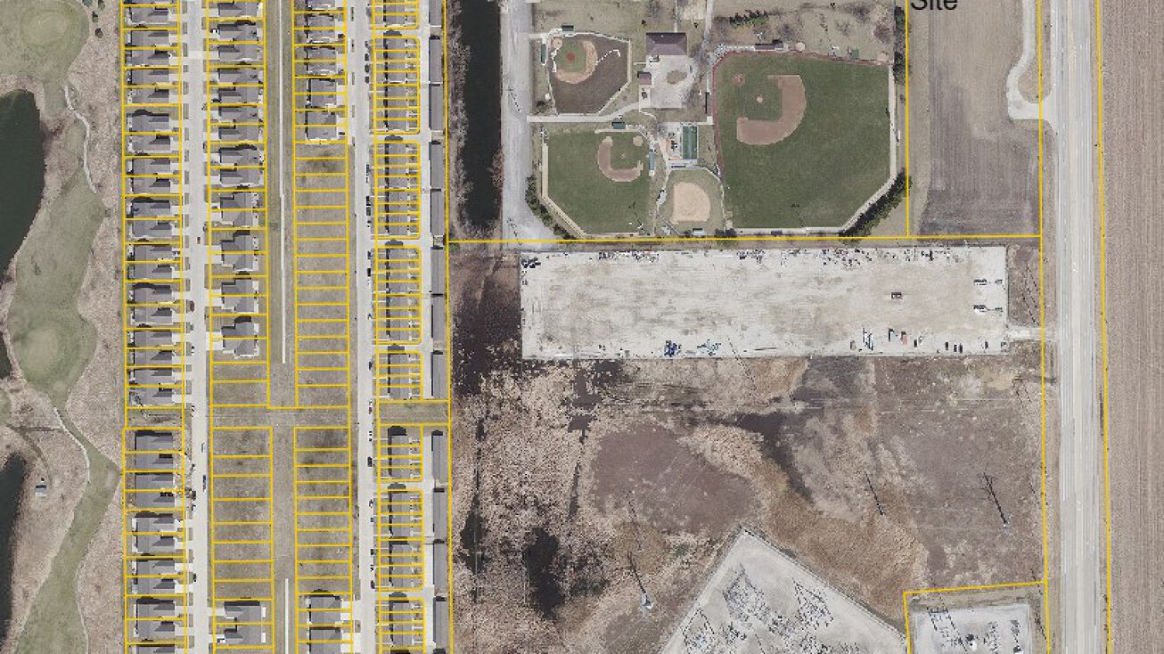 N Towanda Barnes Rd, Bloomington, IL 61704