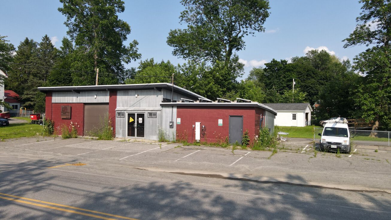 203 N Main St, Pittsfield, ME 04967