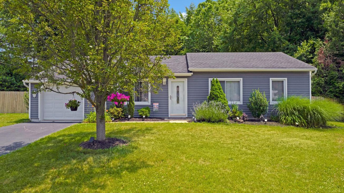 40 Netherwood Circle, Edison, NJ 08820