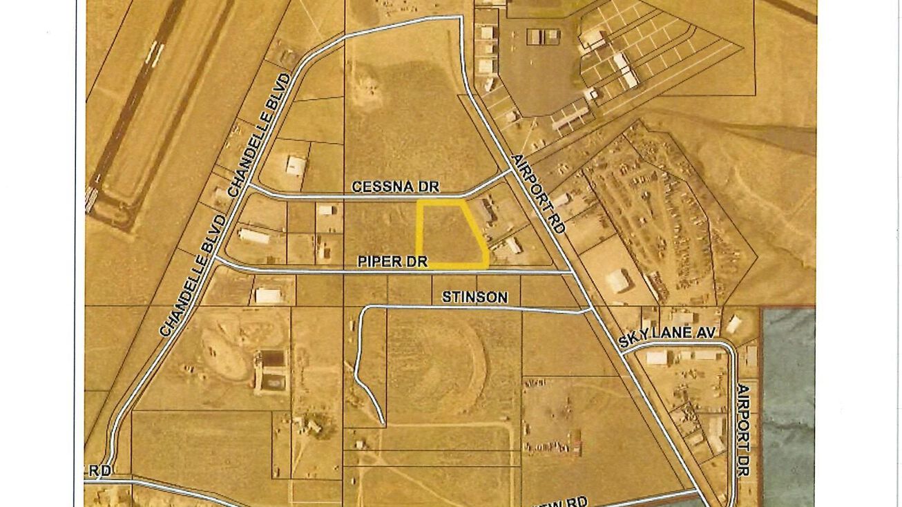 000 Cessna Dr, Riverton, WY 82501