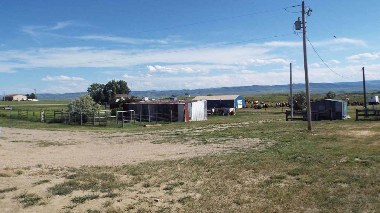 109 S Monkey Rd, Glenrock, WY 82637