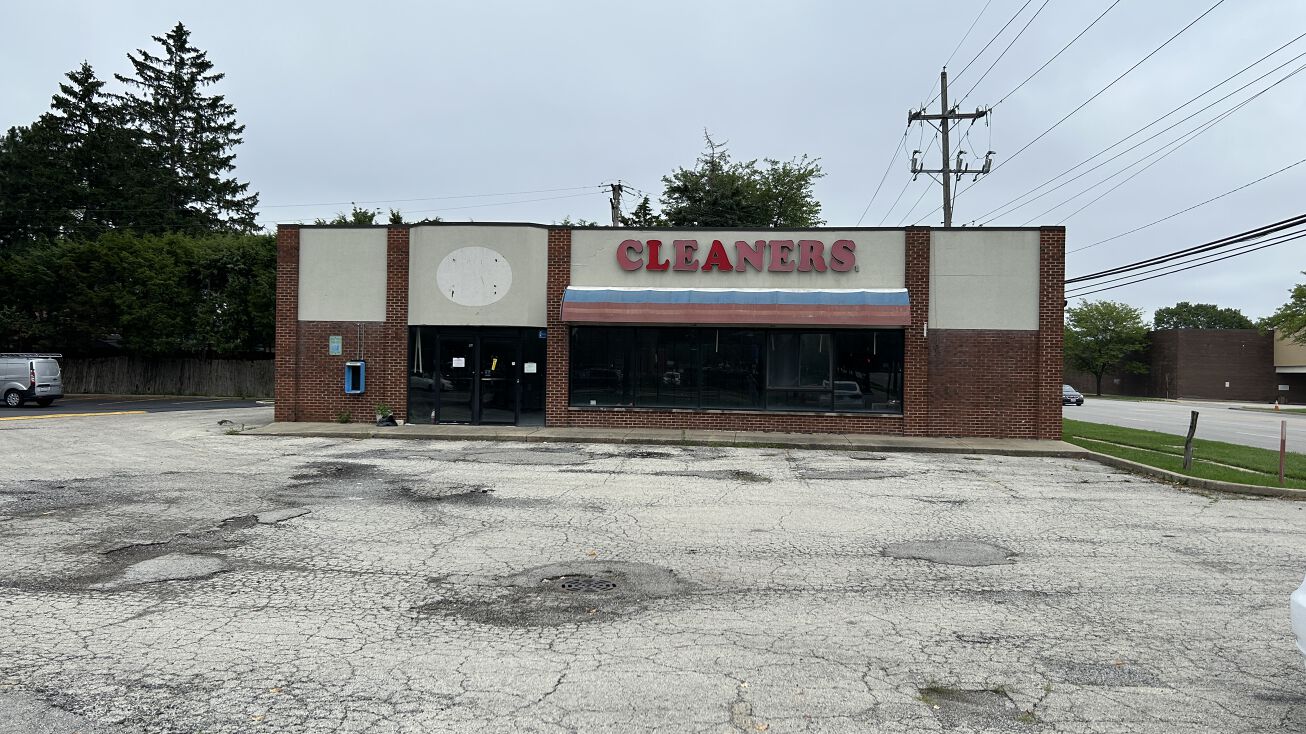 795 S Elmhurst Rd, Des Plaines, IL 60016