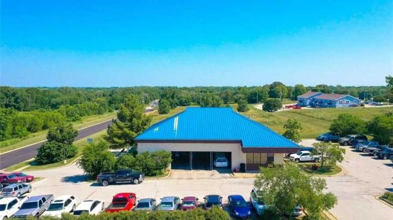 13040 W Canaan Drive, Bonner Springs, KS 66012