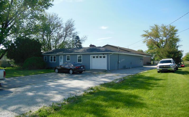 Pictures of Mixed Use, Office property located at 4008 Murvihill Rd., Valparaiso, IN 46383 for comps - image #1
