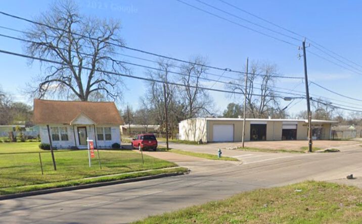 Pictures of Land property located at 7713 Airline Dr, Houston, TX 77037 for sales - image #1