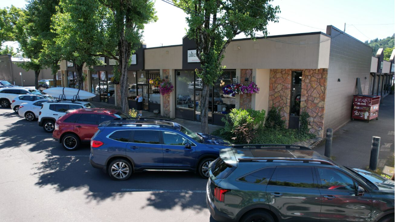 Pictures of Retail property located at 20 NW 2nd St, Gresham, OR 97030 for sales - image #1