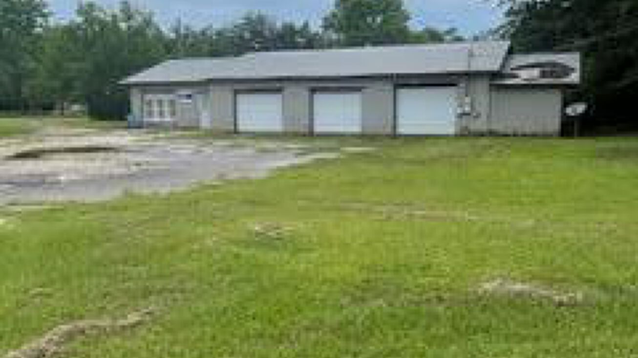 1254 Brickyard Road, Chipley, FL 32428