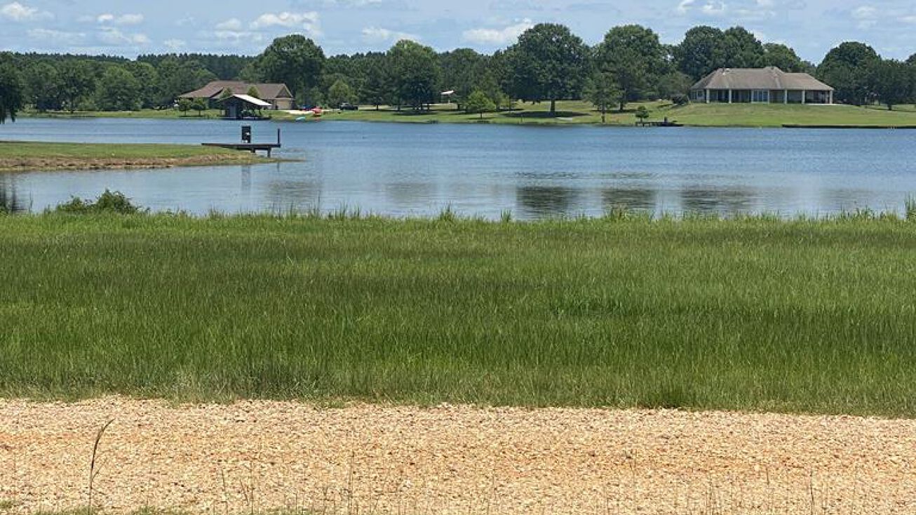 44 New Arbor Lake W, Poplarville, MS 39470