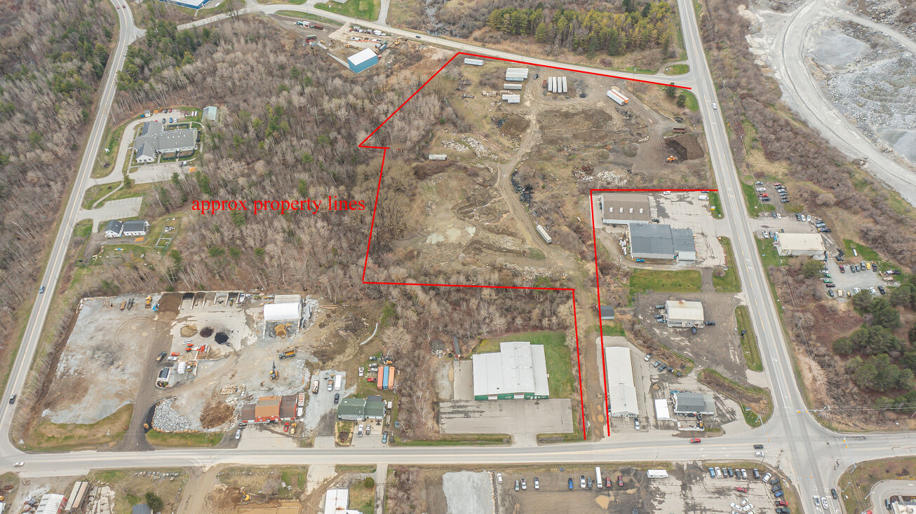 15 New County Rd, Thomaston, ME 04861