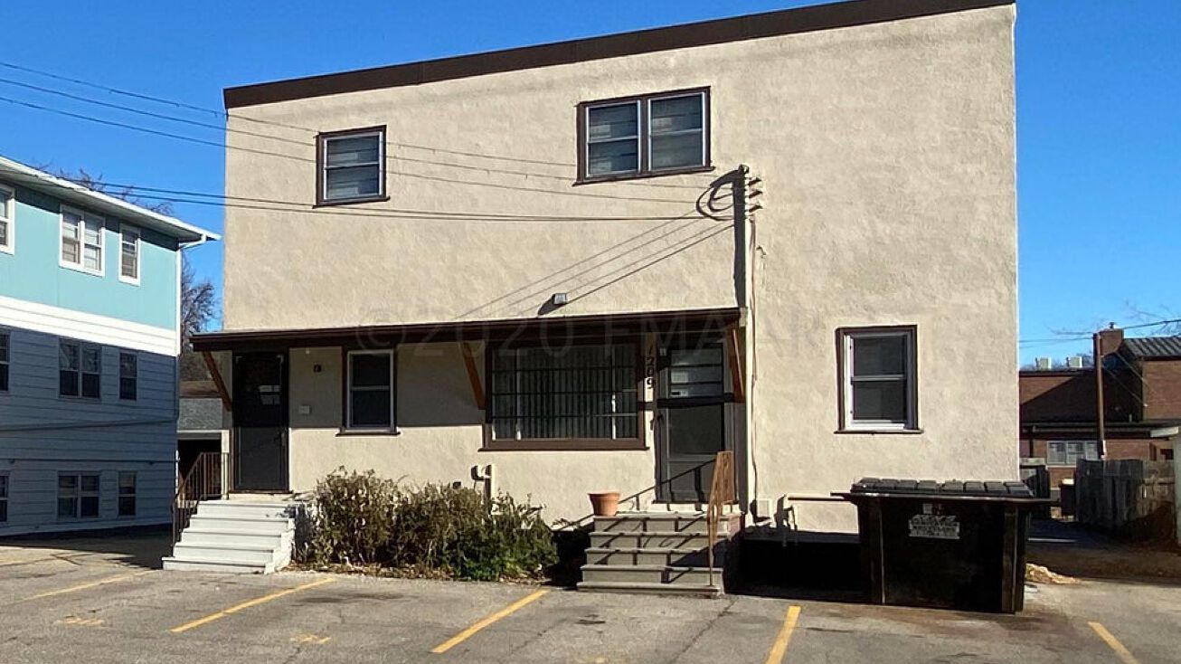 1209 11 1/2 St N, Fargo, ND 58102