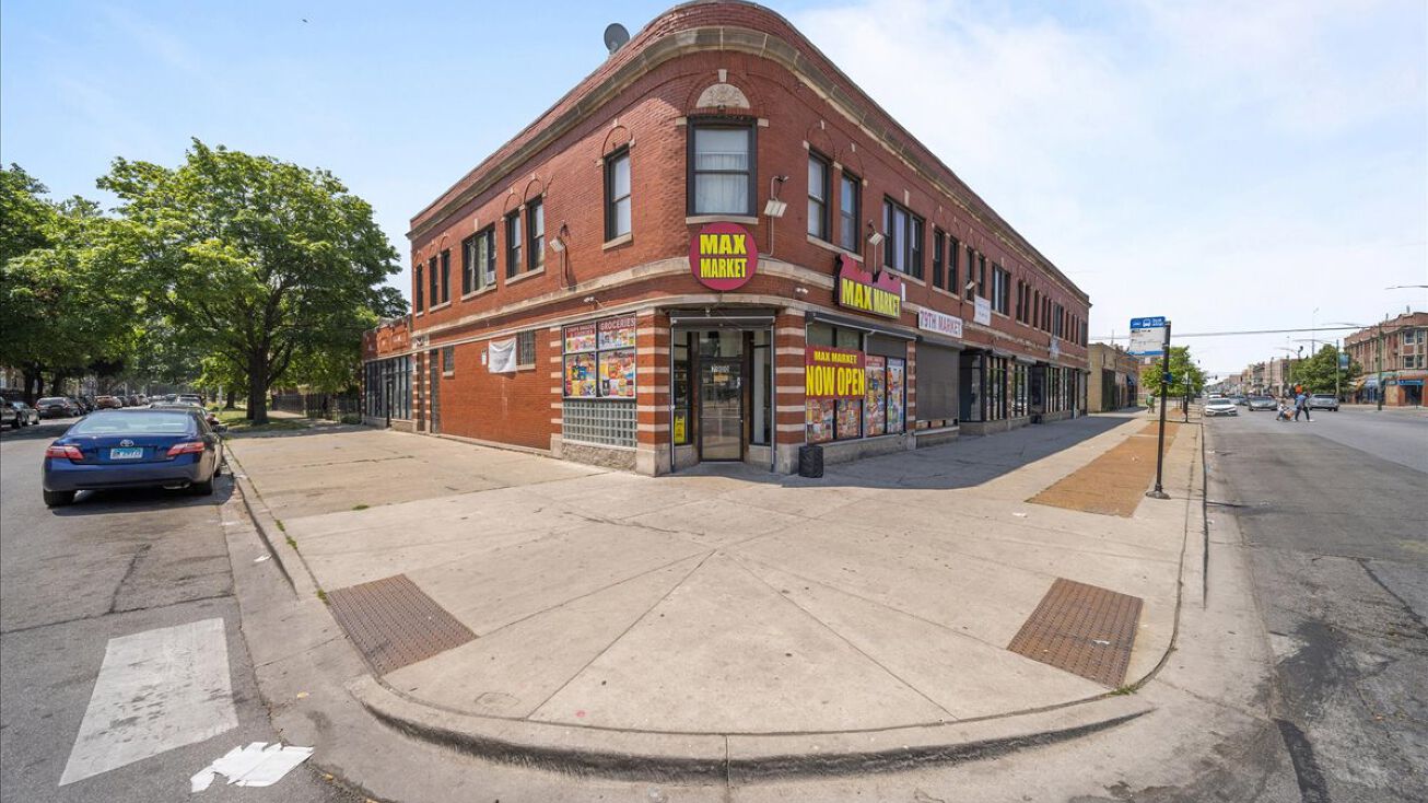 7900 S Drexel Ave, Chicago, IL 60619