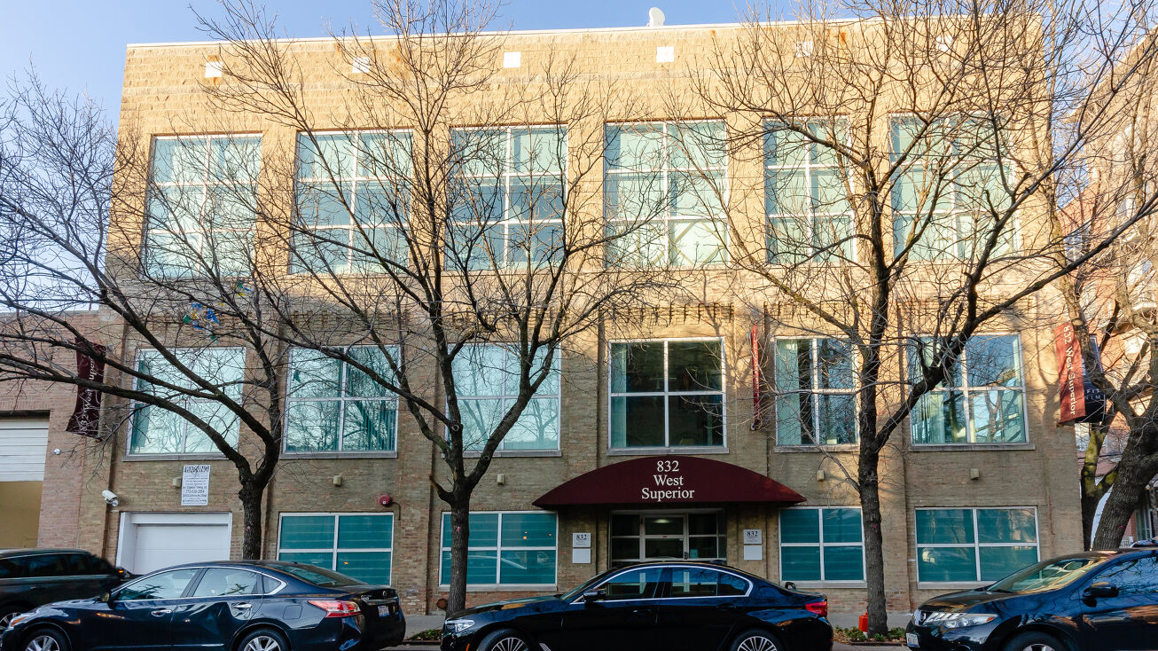 832 W Superior St, Chicago, IL 60642