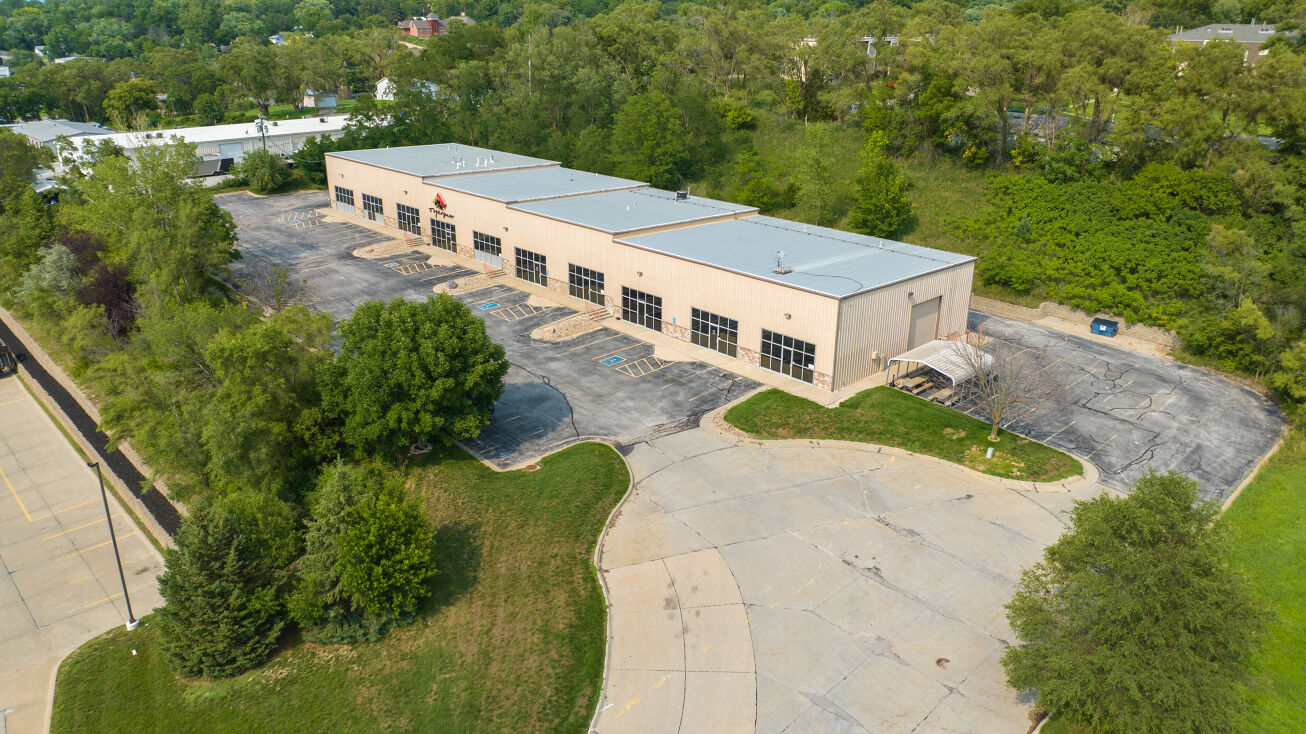 2201 Thurston Cir, Bellevue, NE 68005