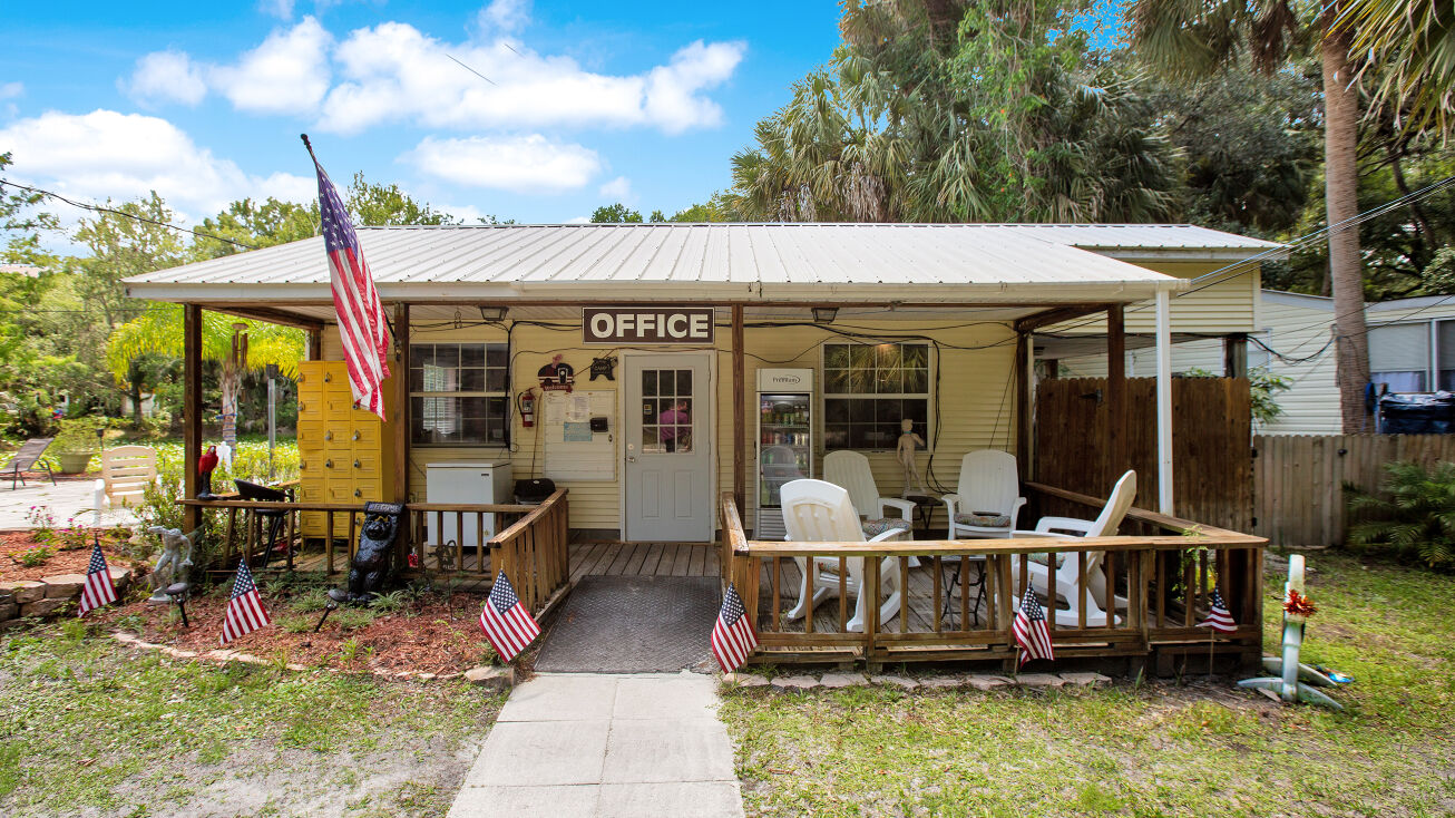 2000 S Point, Inverness, FL 34450