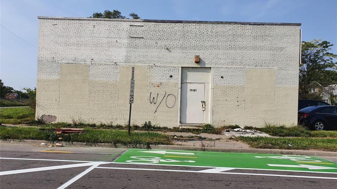 13461 Joseph Campau Ave, Hamtramck, MI 48212